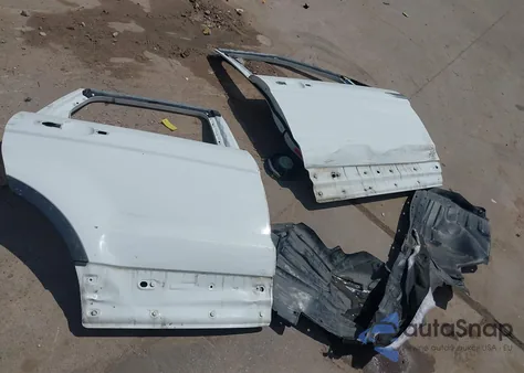 2013 Land Rover Range Rover Evoque Pure из США, поврежденный, VIN SALVN2BG5DH836481